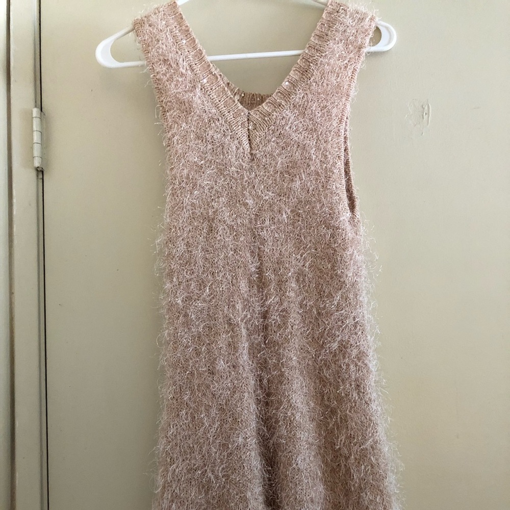 V neck dress
